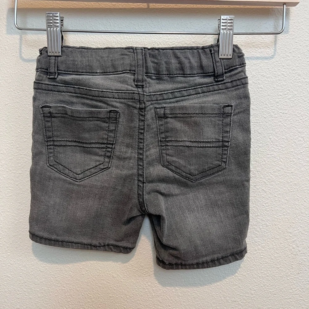 The Children’s Place Gray Kids Casual Denim Jeans Shorts size 18-24M Months​​